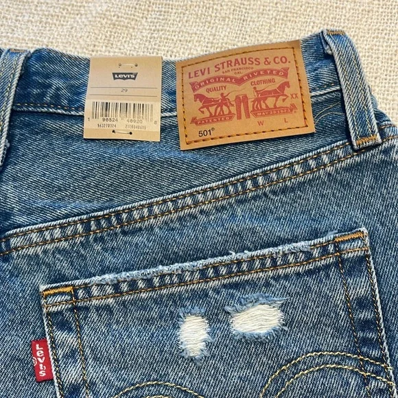 501 High Rise Short - Fitted through the hip and thigh (29) 🔥🎁😍 - Picture 6 of 14